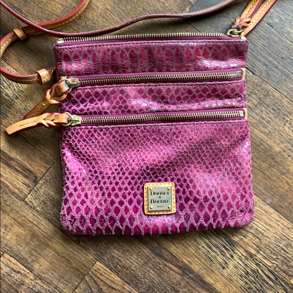 Dooney & Bourke Cross Body